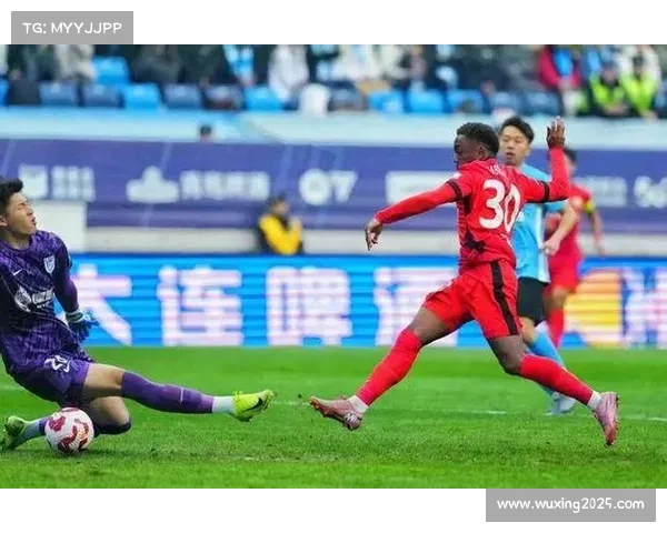 上海海港成恒大后首支中超三连冠球队，创联赛新纪录